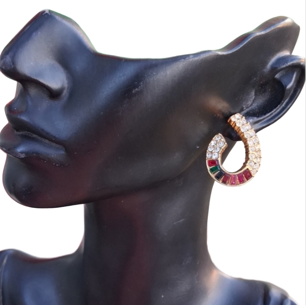 🌟Roman Vintage Gold Rhinestone Rainbow Baguette J Hoop Earrings